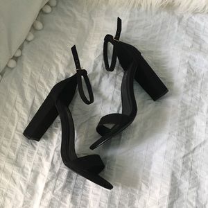 Black chunky heel sandal